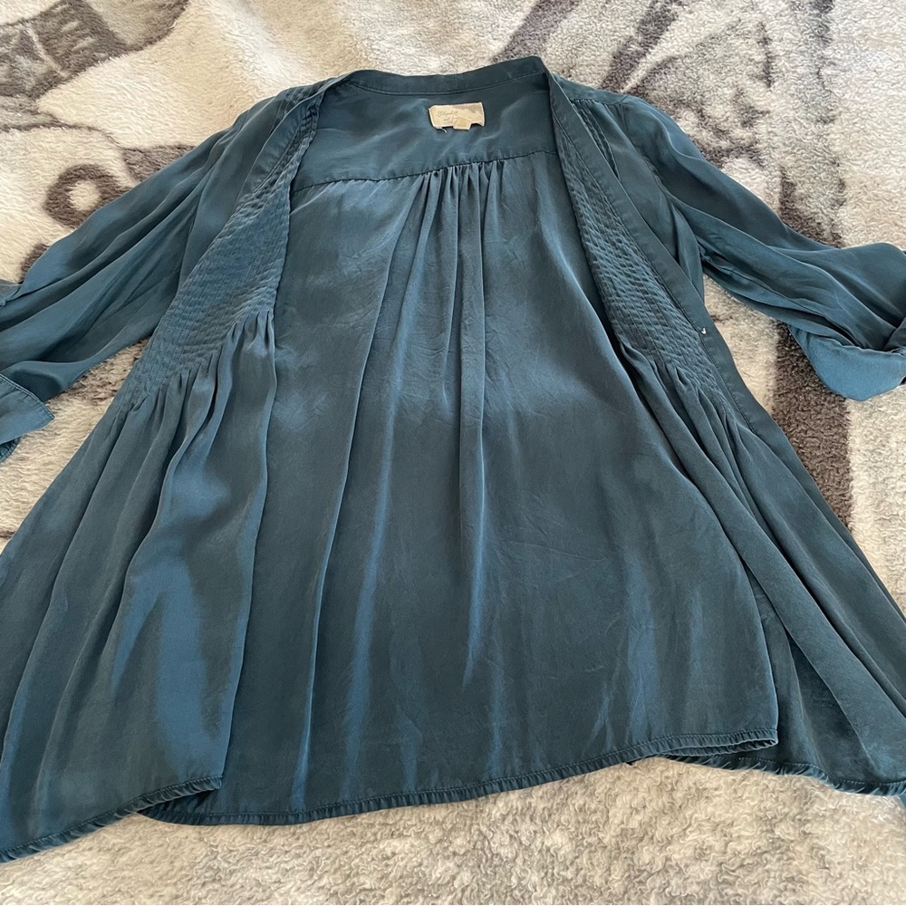 Elizabeth and James Blue Silk Tokyo Top - Picture 12 of 13
